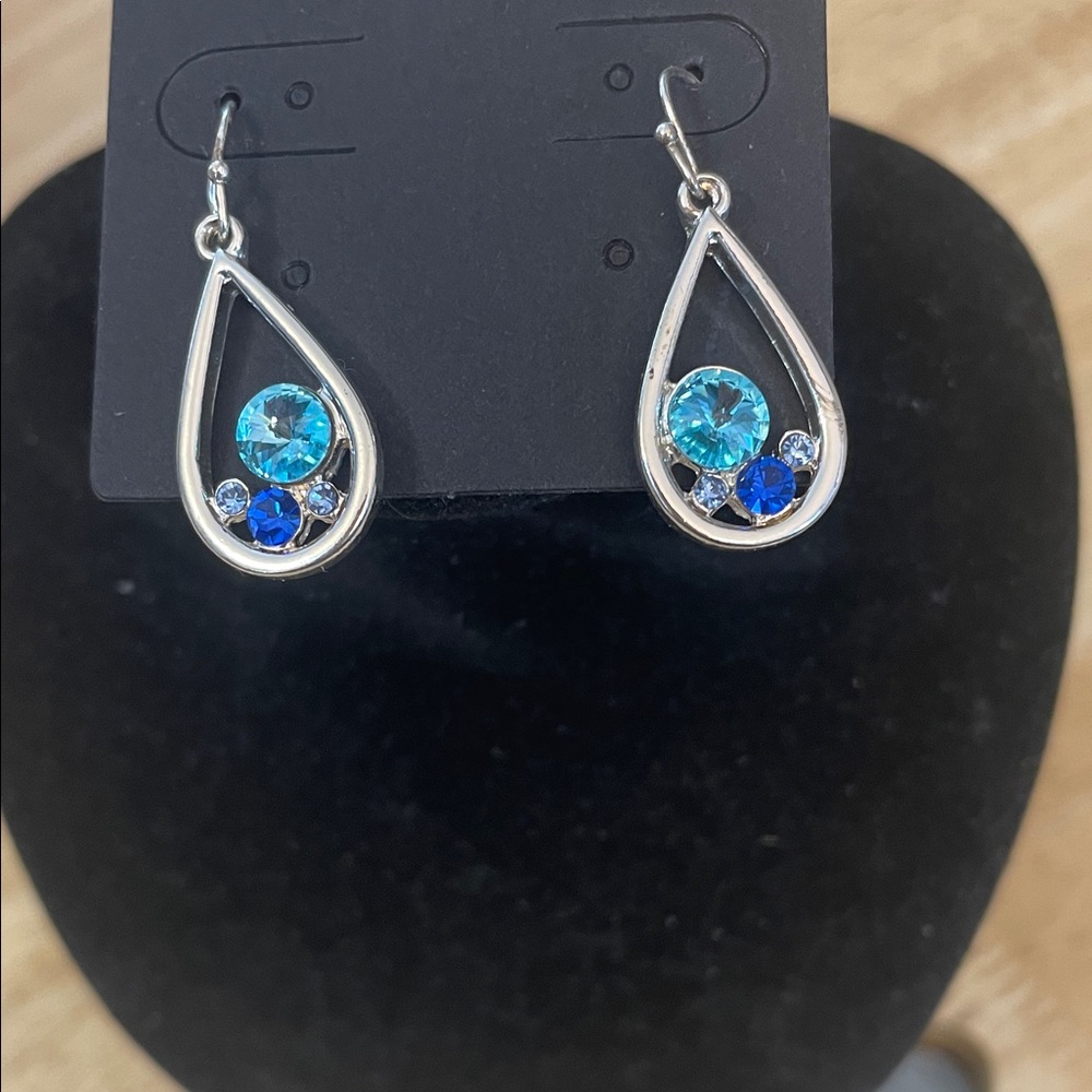 Elegant Silver tone and Blue stone Teardrop Earrings